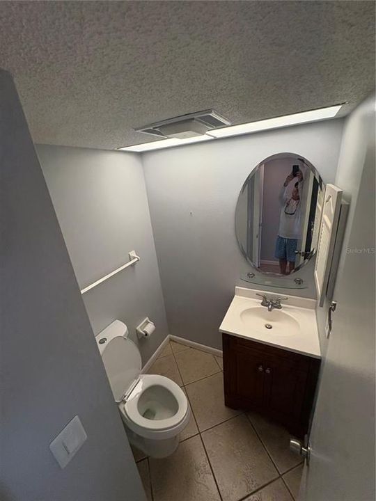 For Sale: $85,000 (1 beds, 1 baths, 647 Square Feet)