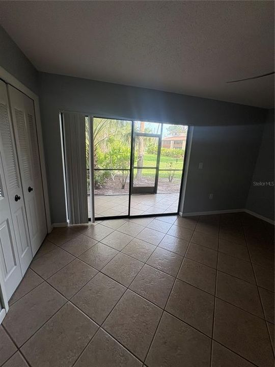 For Sale: $85,000 (1 beds, 1 baths, 647 Square Feet)