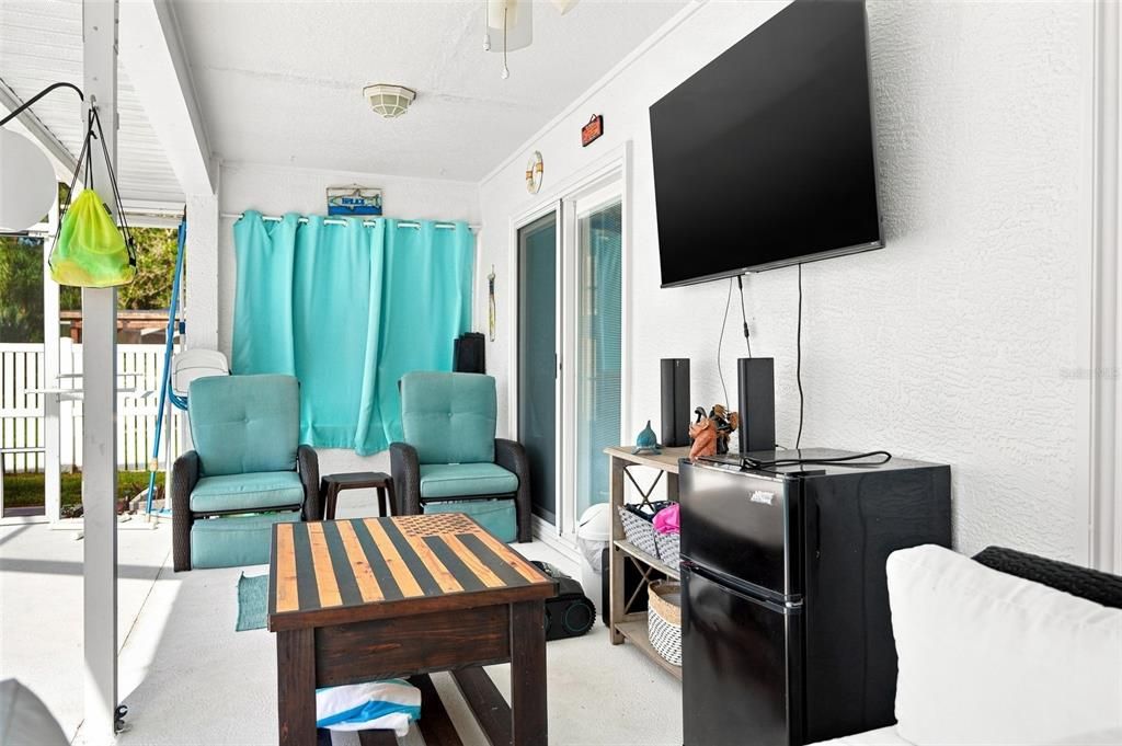 En Venta: $335,000 (2 camas, 2 baños, 1612 Pies cuadrados)