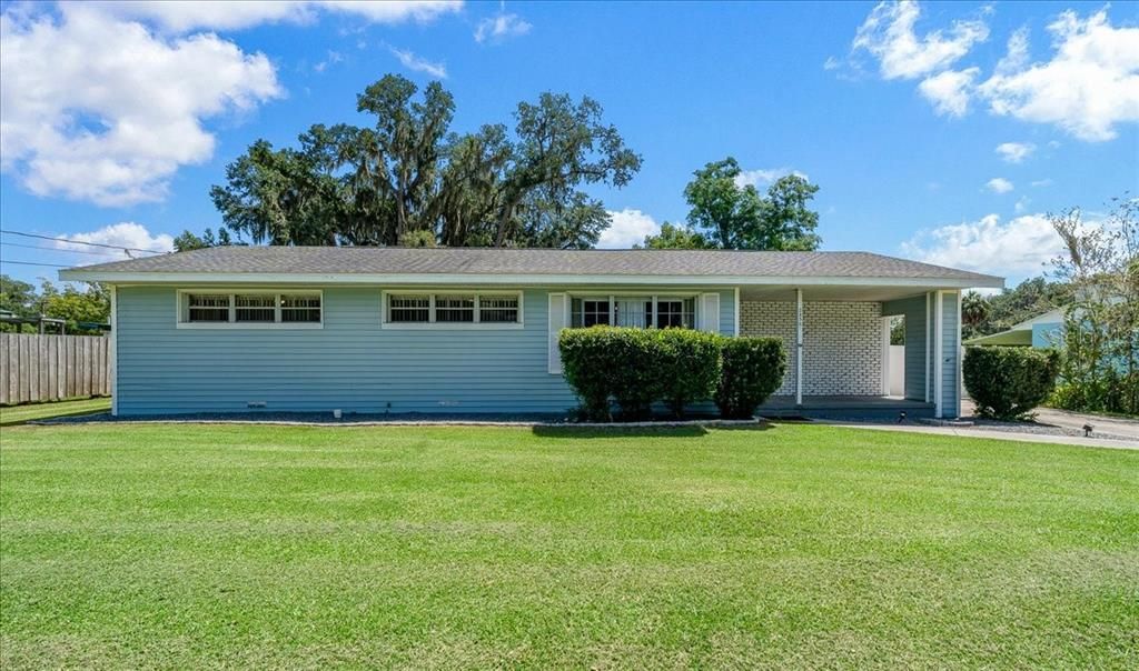 For Sale: $239,900 (4 beds, 2 baths, 1399 Square Feet)