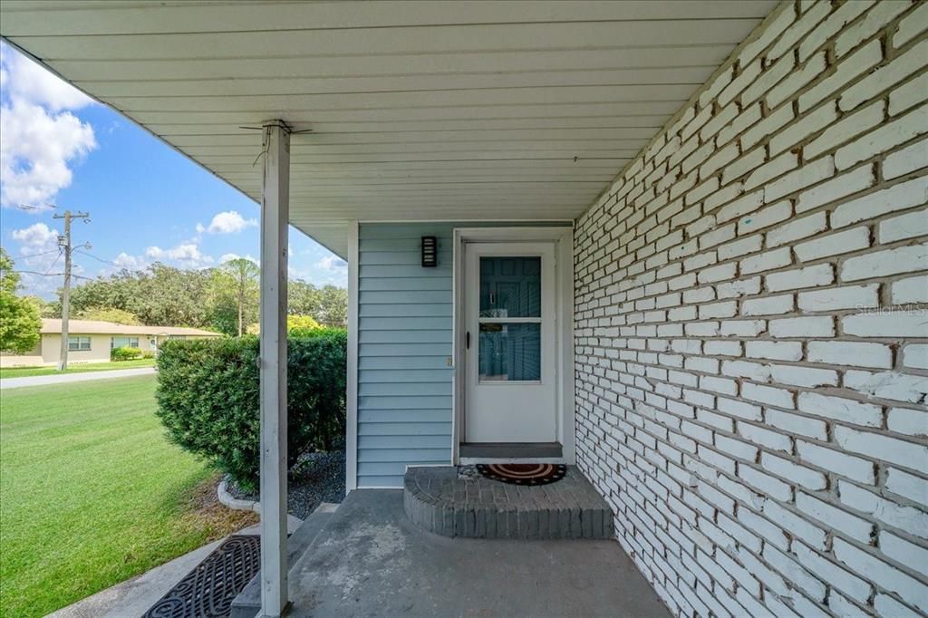 For Sale: $239,900 (4 beds, 2 baths, 1399 Square Feet)