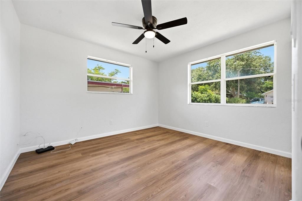En Venta: $399,999 (3 camas, 2 baños, 1218 Pies cuadrados)