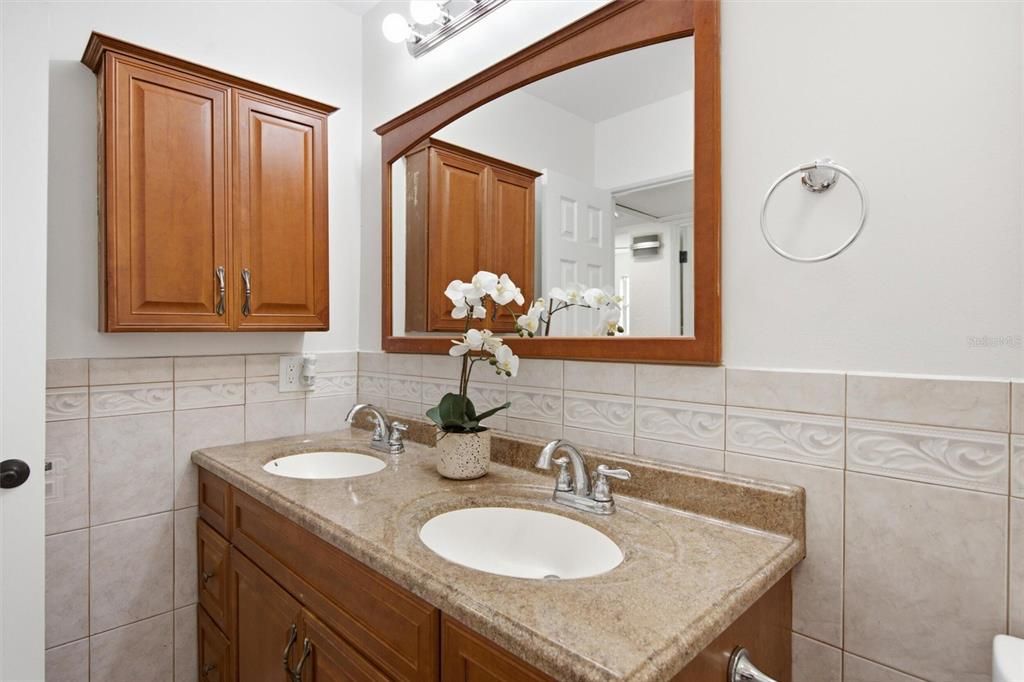 En Venta: $399,999 (3 camas, 2 baños, 1218 Pies cuadrados)