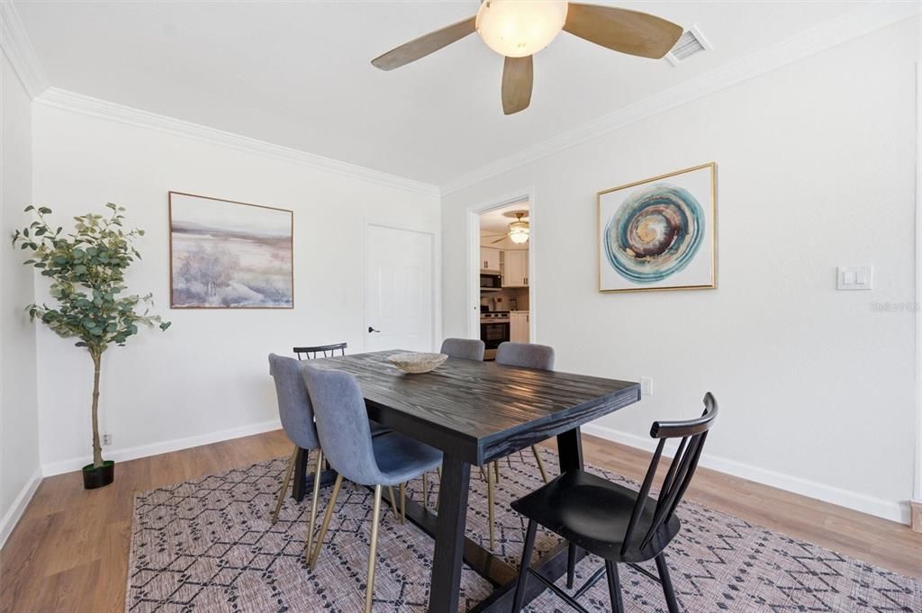 En Venta: $399,999 (3 camas, 2 baños, 1218 Pies cuadrados)