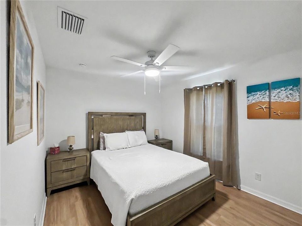 For Rent: $3,000 (3 beds, 2 baths, 1240 Square Feet)