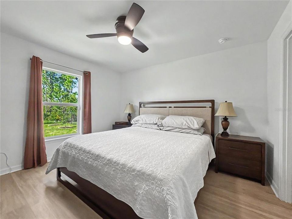 For Rent: $3,000 (3 beds, 2 baths, 1240 Square Feet)