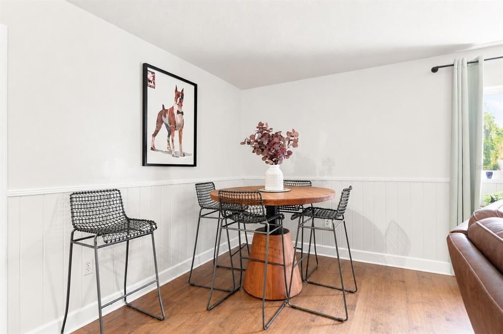 For Sale: $1,395,000 (5 beds, 4 baths, 4088 Square Feet)