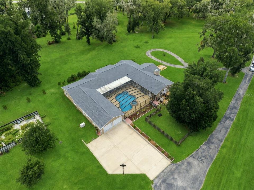 For Sale: $1,395,000 (5 beds, 4 baths, 4088 Square Feet)