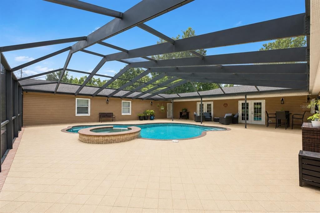 For Sale: $1,395,000 (5 beds, 4 baths, 4088 Square Feet)