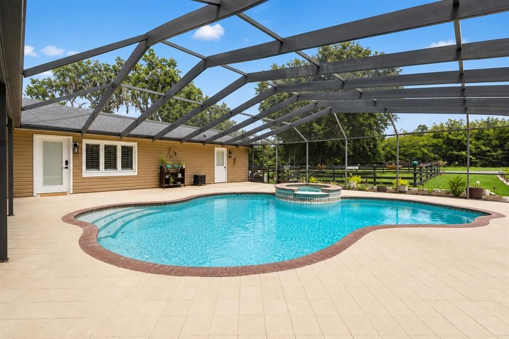 For Sale: $1,395,000 (5 beds, 4 baths, 4088 Square Feet)