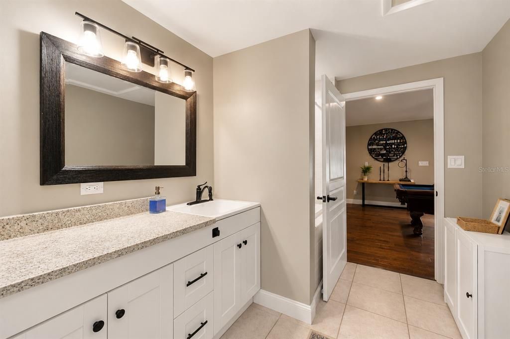 For Sale: $1,395,000 (5 beds, 4 baths, 4088 Square Feet)