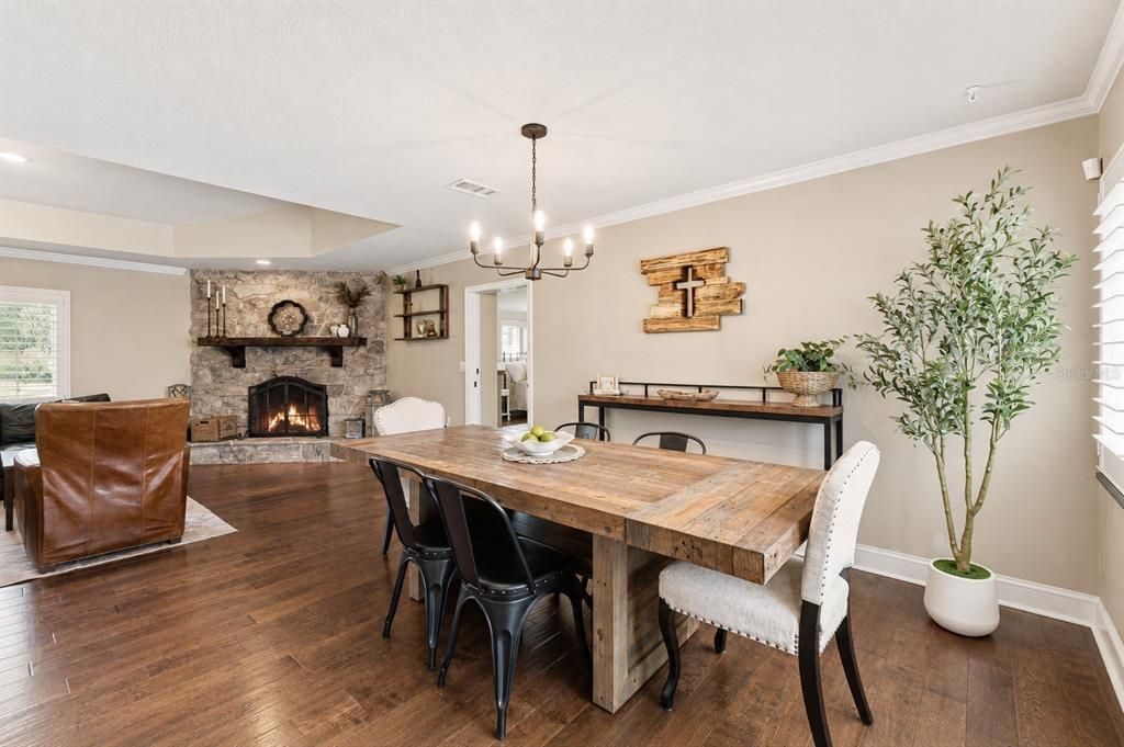 For Sale: $1,395,000 (5 beds, 4 baths, 4088 Square Feet)