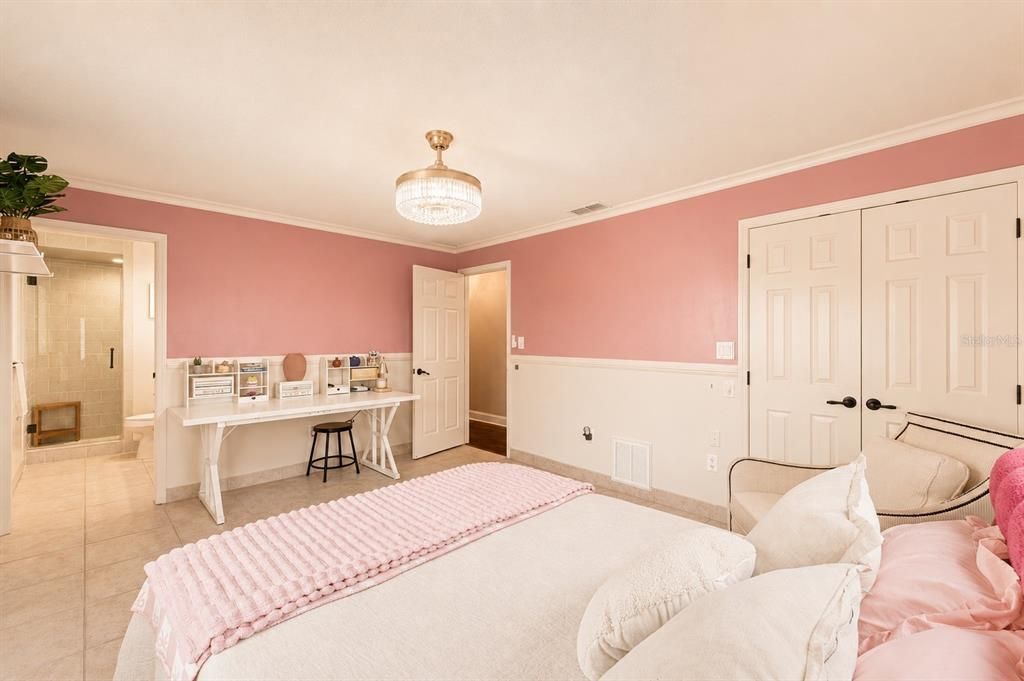 For Sale: $1,395,000 (5 beds, 4 baths, 4088 Square Feet)