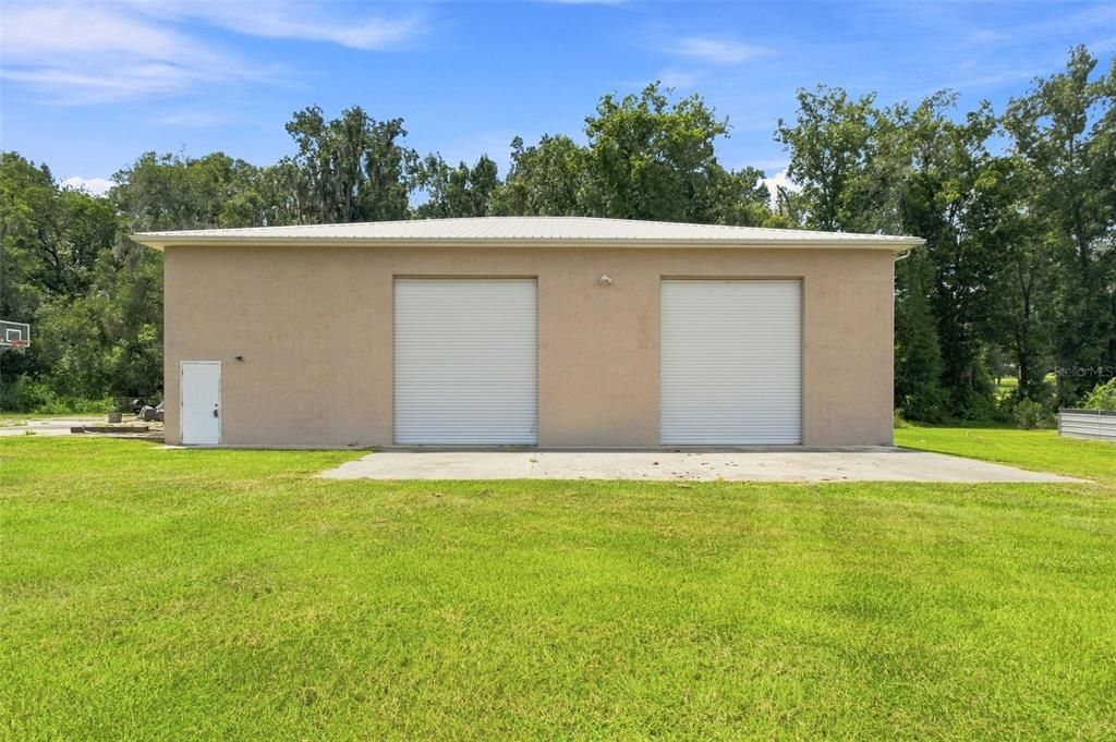 For Sale: $1,395,000 (5 beds, 4 baths, 4088 Square Feet)