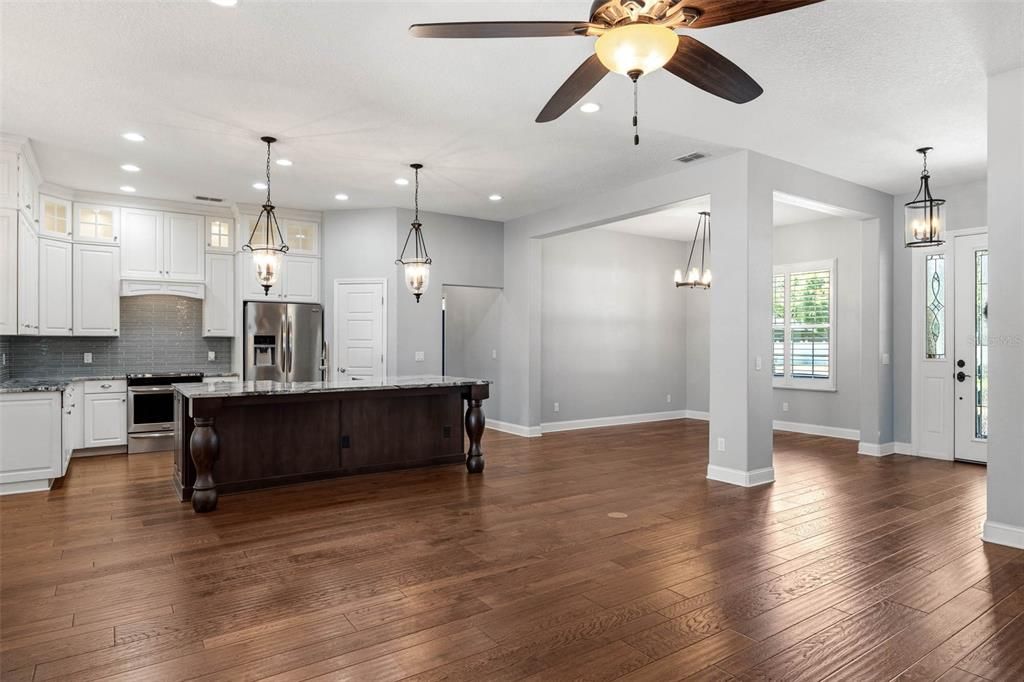 For Sale: $739,000 (3 beds, 3 baths, 2209 Square Feet)