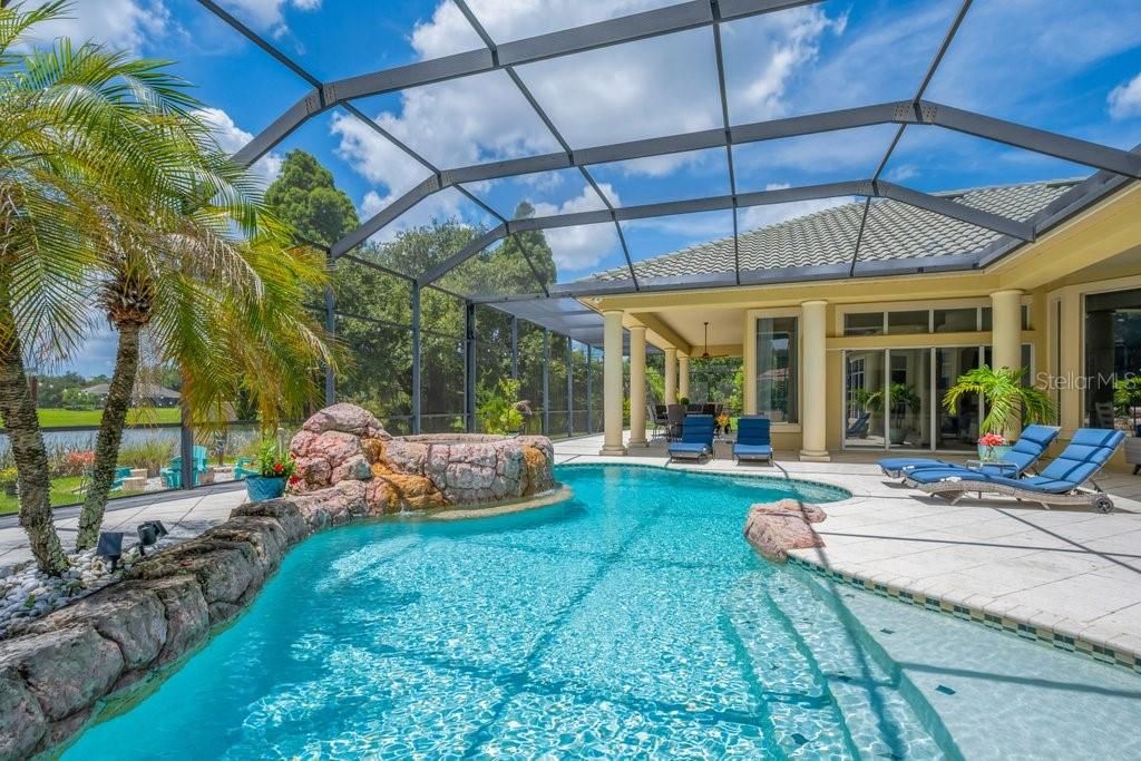 En Venta: $1,500,000 (4 camas, 5 baños, 4484 Pies cuadrados)