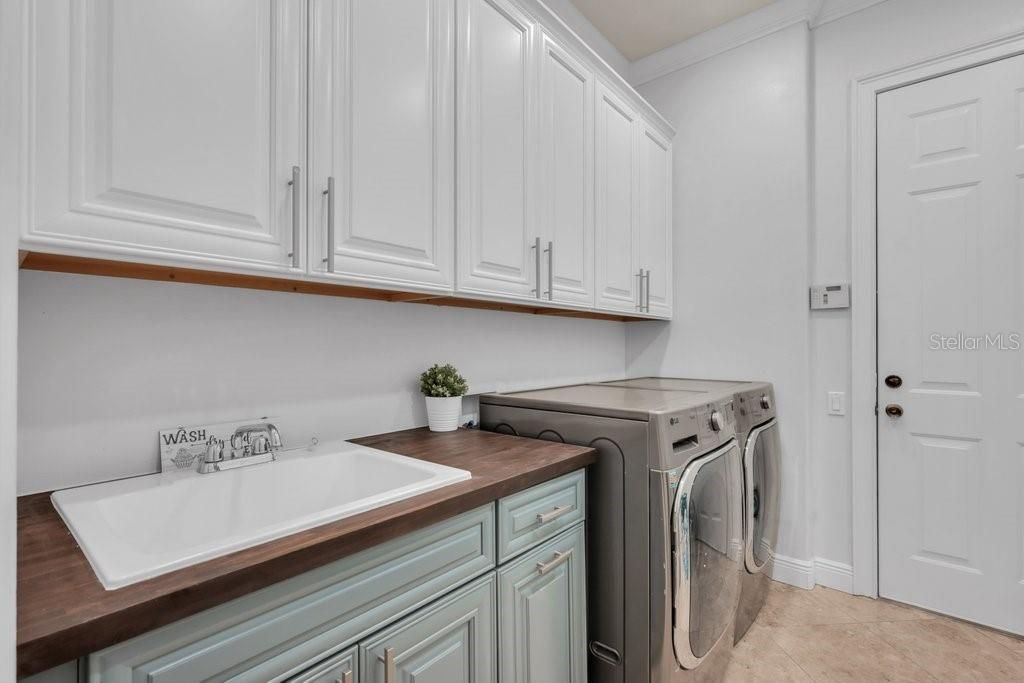 En Venta: $1,500,000 (4 camas, 5 baños, 4484 Pies cuadrados)
