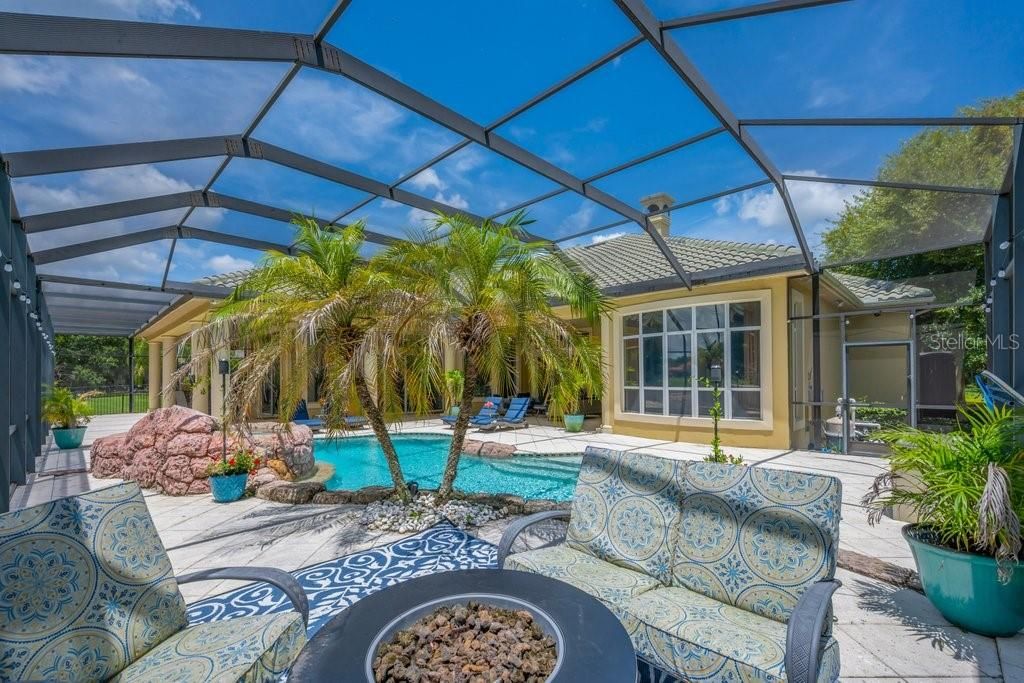 En Venta: $1,500,000 (4 camas, 5 baños, 4484 Pies cuadrados)