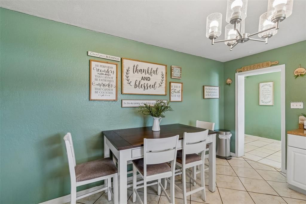 For Sale: $439,900 (3 beds, 2 baths, 1412 Square Feet)