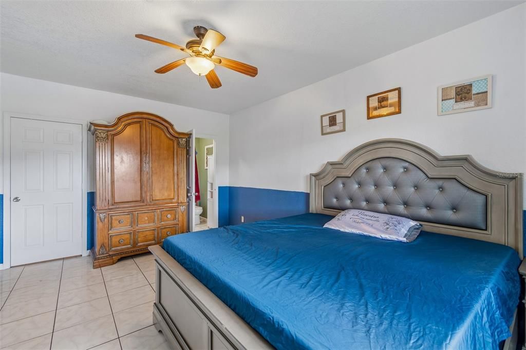 For Sale: $439,900 (3 beds, 2 baths, 1412 Square Feet)