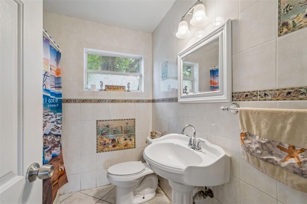For Sale: $439,900 (3 beds, 2 baths, 1412 Square Feet)