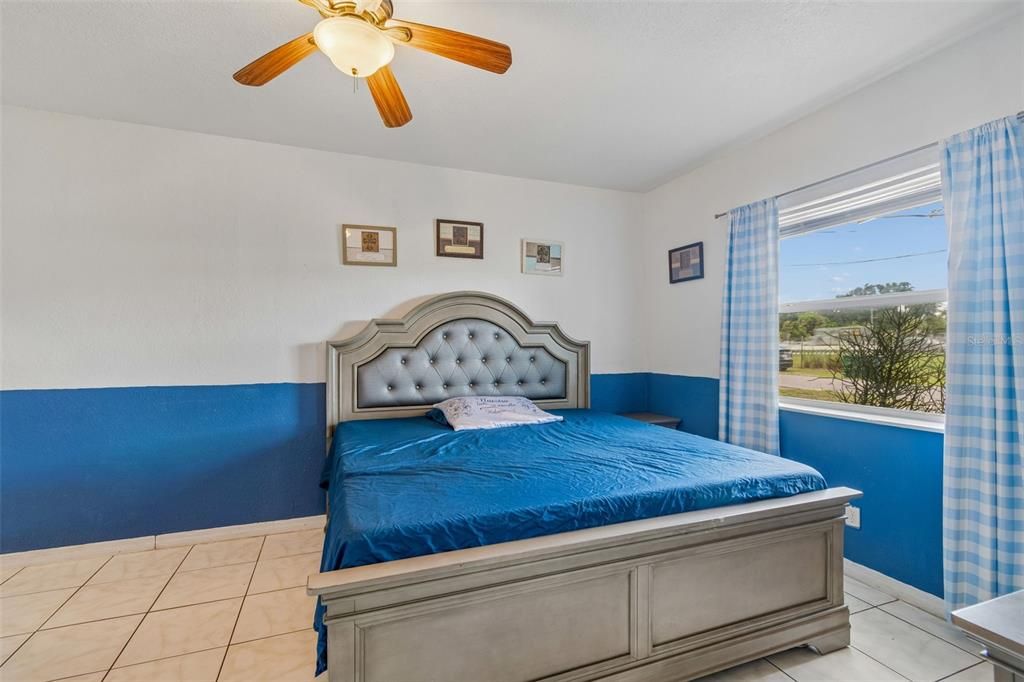 For Sale: $439,900 (3 beds, 2 baths, 1412 Square Feet)
