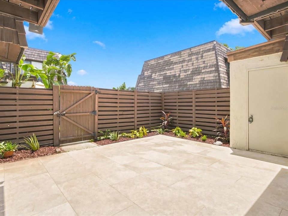 For Rent: $2,300 (2 beds, 2 baths, 1312 Square Feet)
