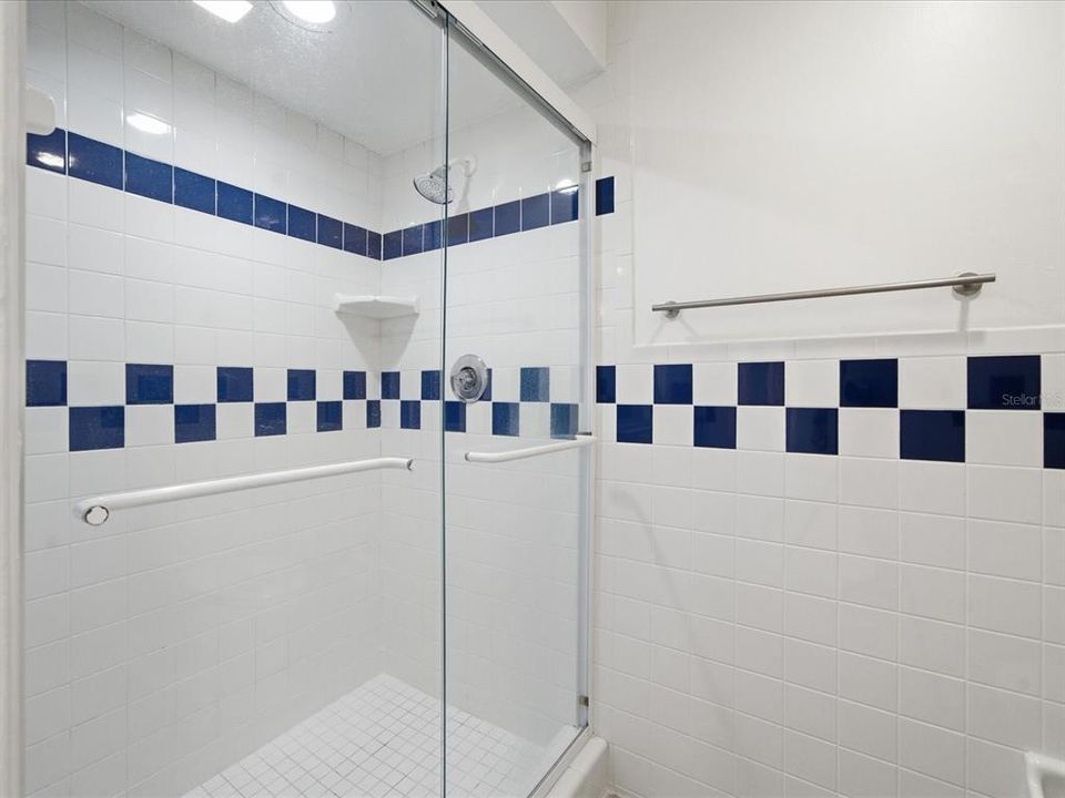 For Rent: $2,300 (2 beds, 2 baths, 1312 Square Feet)