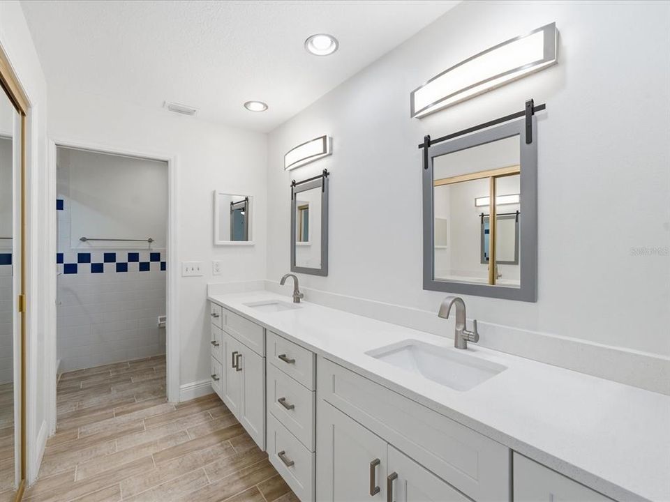 For Rent: $2,300 (2 beds, 2 baths, 1312 Square Feet)