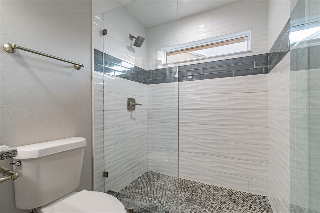 For Rent: $3,300 (3 beds, 2 baths, 1425 Square Feet)