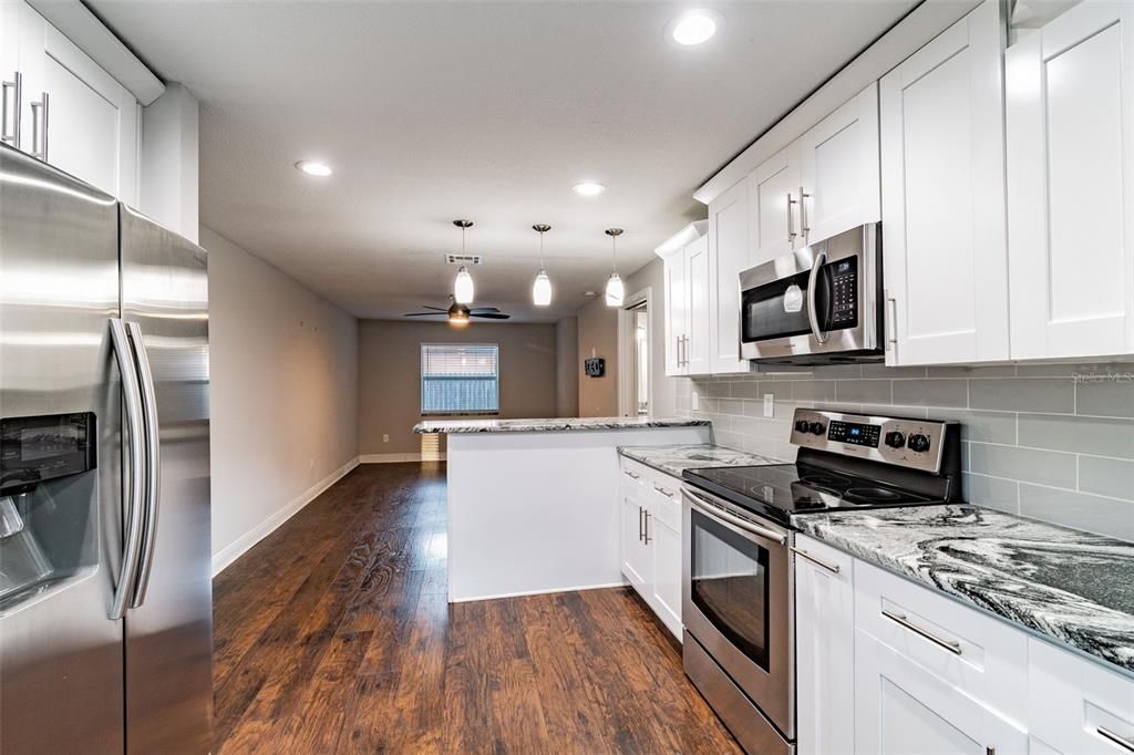 For Rent: $3,300 (3 beds, 2 baths, 1425 Square Feet)