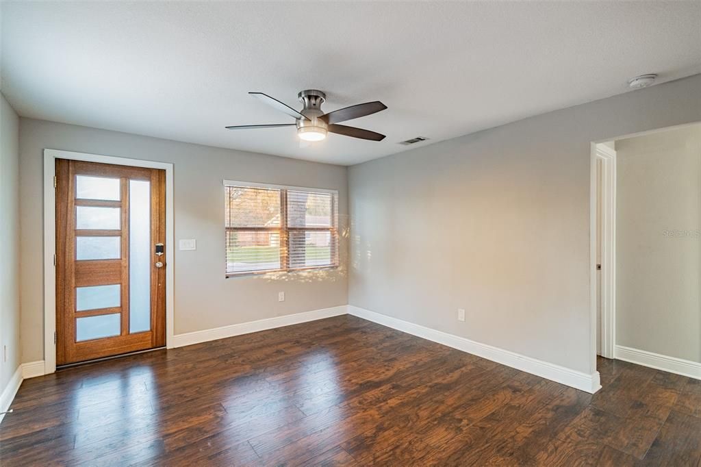 For Rent: $3,300 (3 beds, 2 baths, 1425 Square Feet)