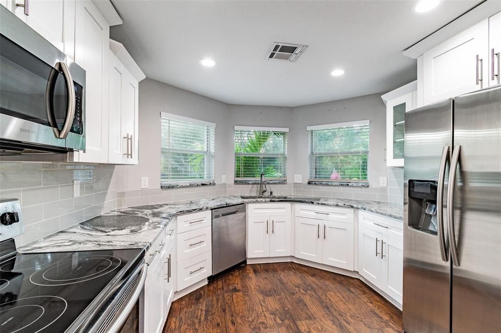 For Rent: $3,300 (3 beds, 2 baths, 1425 Square Feet)