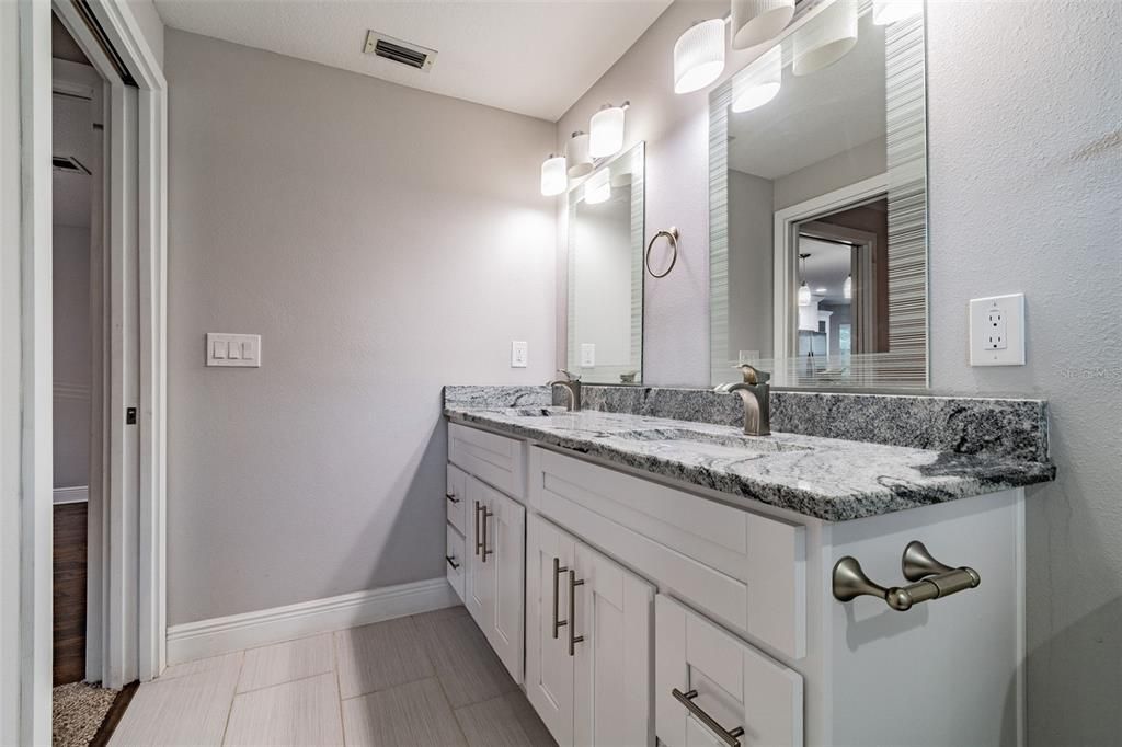 For Rent: $3,300 (3 beds, 2 baths, 1425 Square Feet)