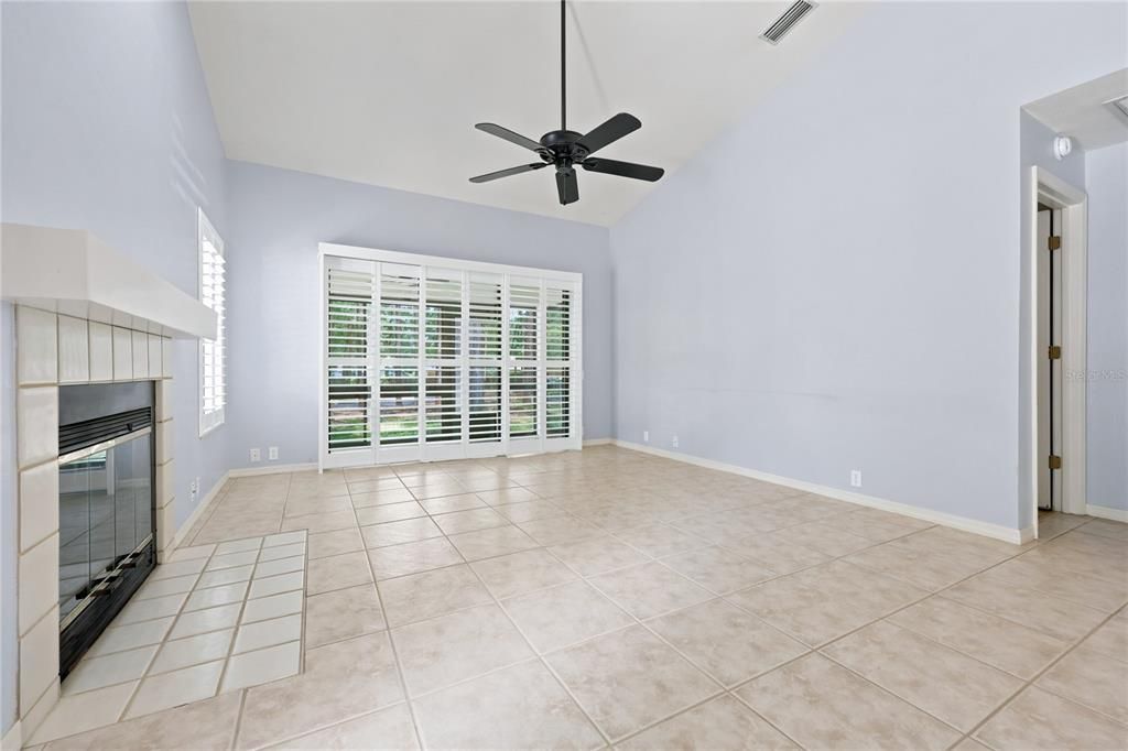 For Sale: $315,000 (3 beds, 2 baths, 1492 Square Feet)