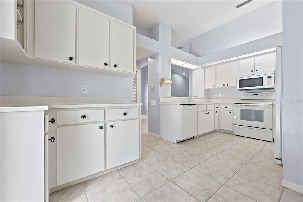 For Sale: $315,000 (3 beds, 2 baths, 1492 Square Feet)