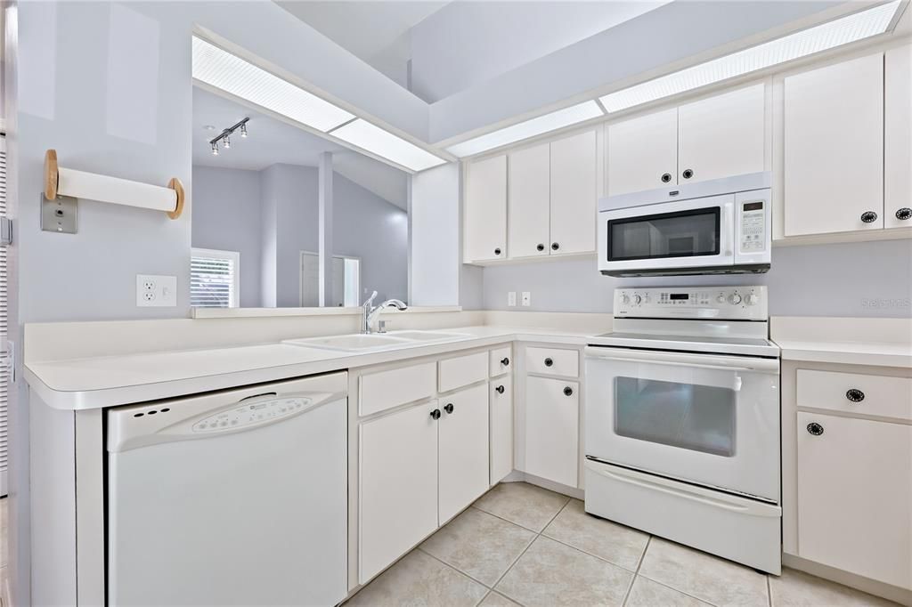 For Sale: $315,000 (3 beds, 2 baths, 1492 Square Feet)