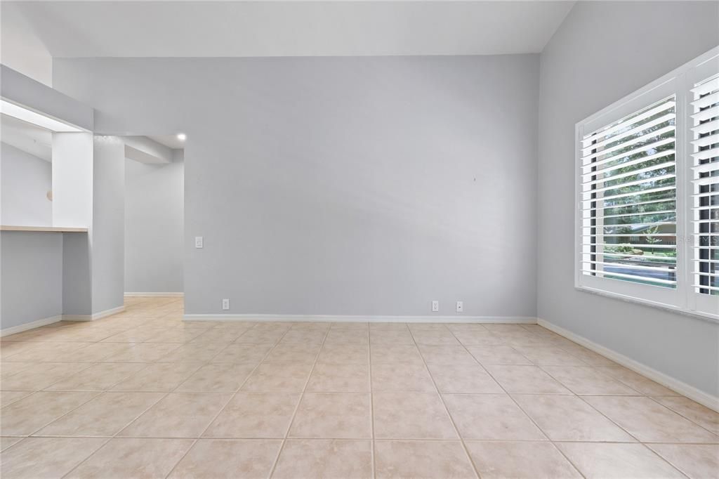 For Sale: $315,000 (3 beds, 2 baths, 1492 Square Feet)