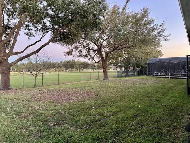 For Rent: $3,599 (5 beds, 3 baths, 3725 Square Feet)