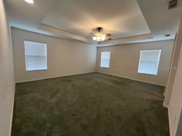 For Rent: $3,599 (5 beds, 3 baths, 3725 Square Feet)