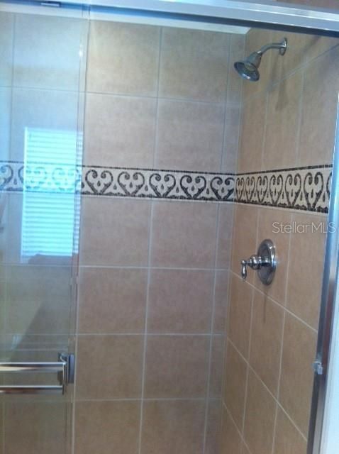 For Rent: $3,599 (5 beds, 3 baths, 3725 Square Feet)