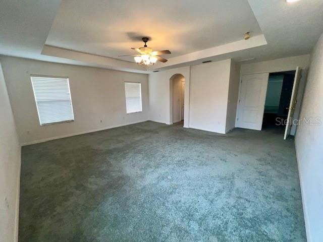 For Rent: $3,599 (5 beds, 3 baths, 3725 Square Feet)