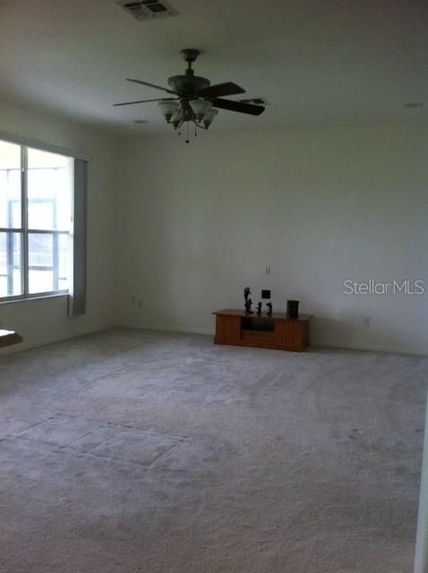 For Rent: $3,599 (5 beds, 3 baths, 3725 Square Feet)