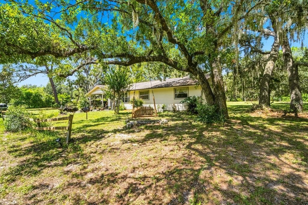For Sale: $450,000 (3 beds, 2 baths, 1804 Square Feet)