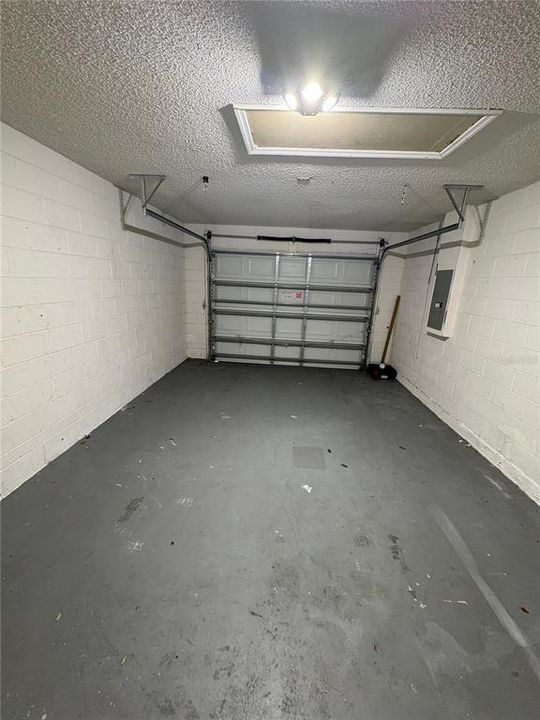En Renta: $1,700 (3 camas, 2 baños, 1300 Pies cuadrados)