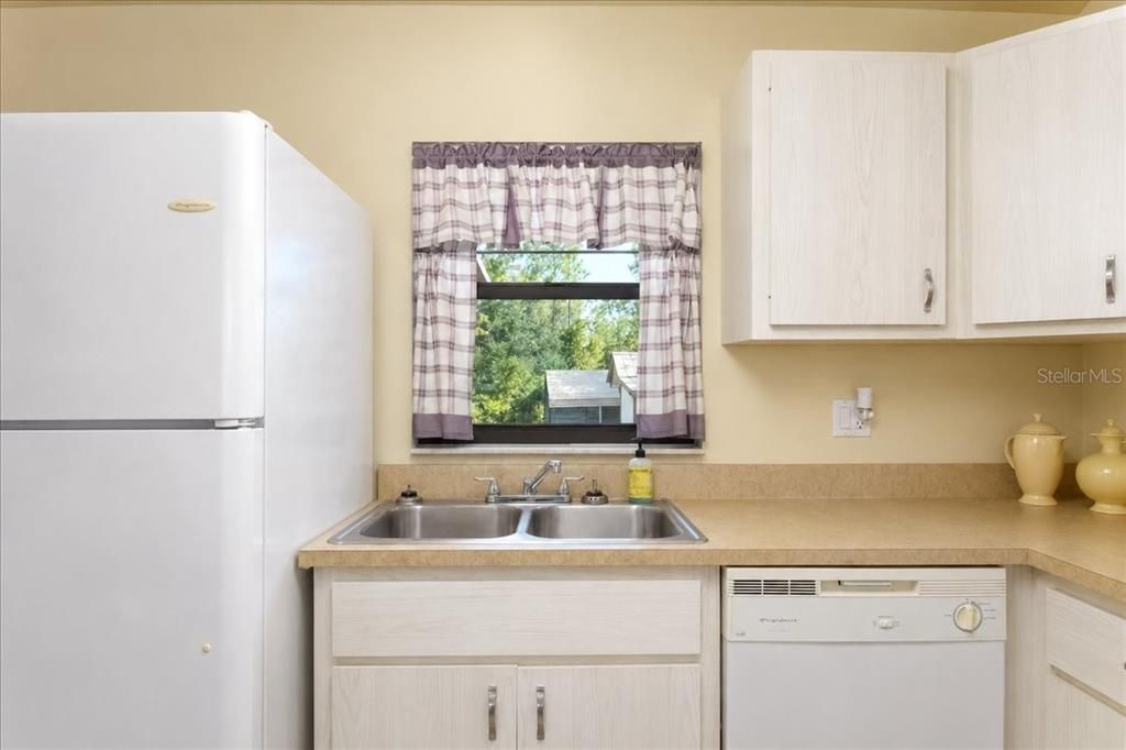 En Venta: $299,900 (3 camas, 2 baños, 1450 Pies cuadrados)