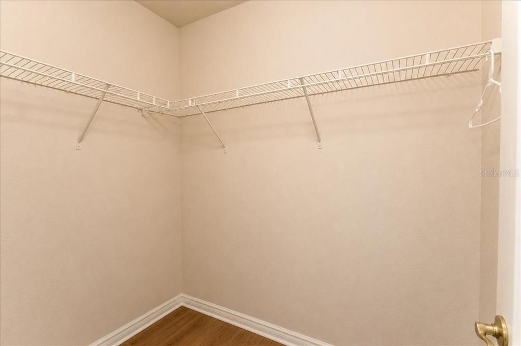 En Venta: $299,900 (3 camas, 2 baños, 1450 Pies cuadrados)