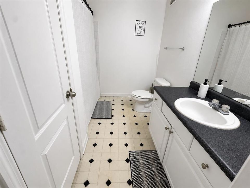En Renta: $1,950 (3 camas, 2 baños, 1369 Pies cuadrados)