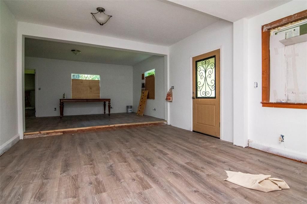На продажу: $299,000 (4 спален, 3 ванн, 2898 Квадратных фут)