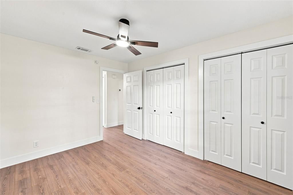 For Sale: $499,000 (3 beds, 2 baths, 1459 Square Feet)